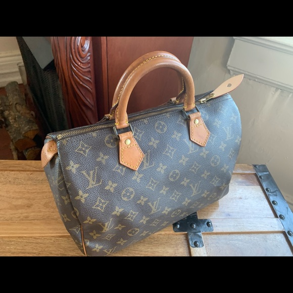 Louis Vuitton Vintage Speedy 30 Handbag - Picture 13 of 16